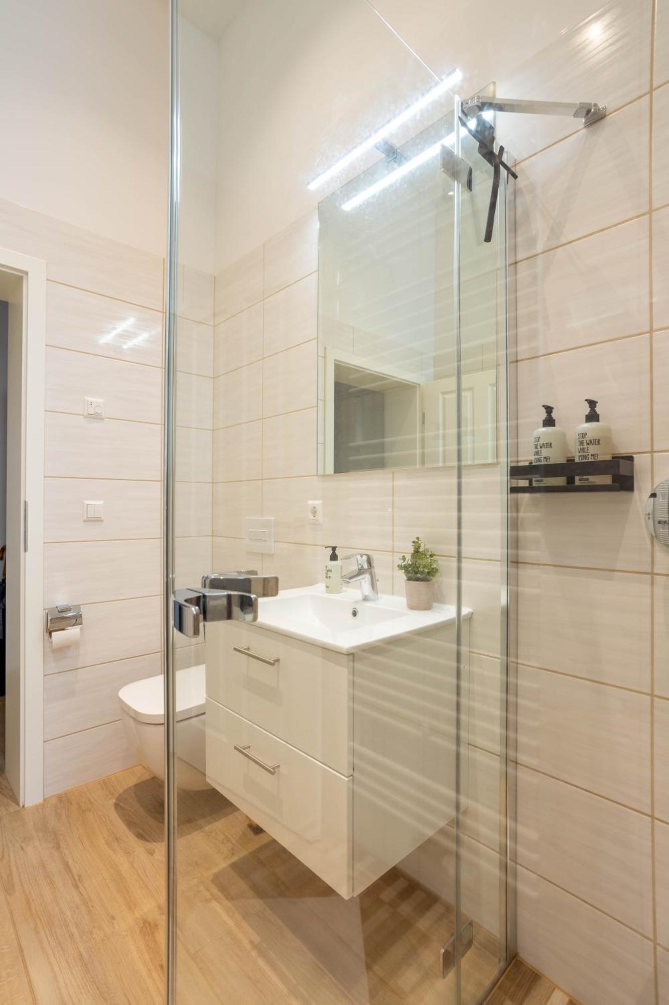 Soulscape Apartments Loft Zwickau Citycenter Mit Tg-Stellplatz, Magenta-Tv Und Klima Kültér fotó